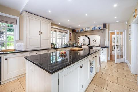 6 bedroom detached house for sale, The Shealing, Backsideans, Wargrave, Reading, Berkshire, RG10