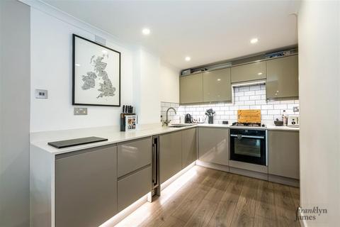 2 bedroom apartment for sale, Free Trade Wharf, The Highway, London, E1W