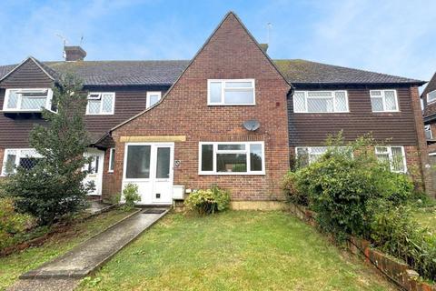 3 bedroom terraced house to rent, Hawkstown Gardens, Hailsham BN27