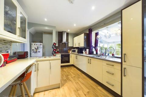 17 Addison Road, Carlton, Nottingham, NG4 1JR