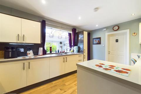 17 Addison Road, Carlton, Nottingham, NG4 1JR