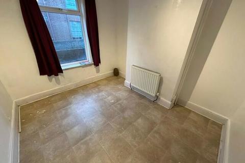 2 bedroom terraced house for sale, Spurgeon Score, Lowestoft, Suffolk, NR32 1XB