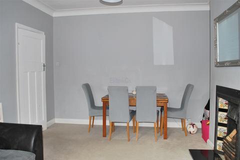 3 bedroom terraced house to rent, Manor Park Road, West Wickham, BR4