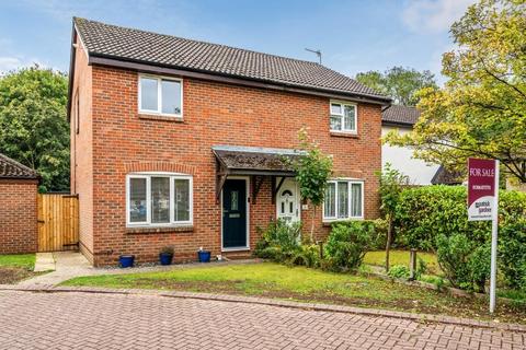 3 bedroom semi-detached house for sale, ABINGER CLOSE, NORTH HOLMWOOD, RH5