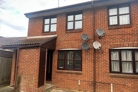 1 bedroom ground floor maisonette for sale, Cooper Close, Greenhithe, Kent