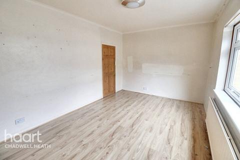 3 bedroom end of terrace house for sale, Bushway, Dagenham