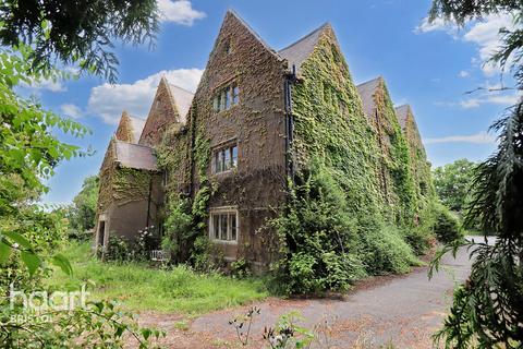 15 bedroom character property for sale, Church Lane, Bristol