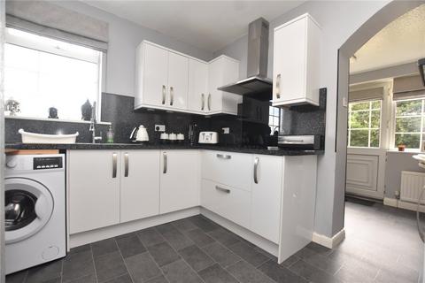 4 bedroom semi-detached house for sale, Manor Farm Drive, Churwell, Morley, Leeds