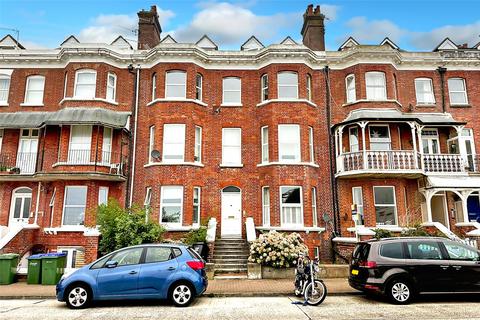 2 bedroom apartment for sale, South Terrace, Littlehampton, West Sussex