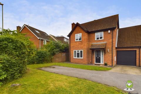 13 Gloucester Drive, Basingstoke, RG22 4PH