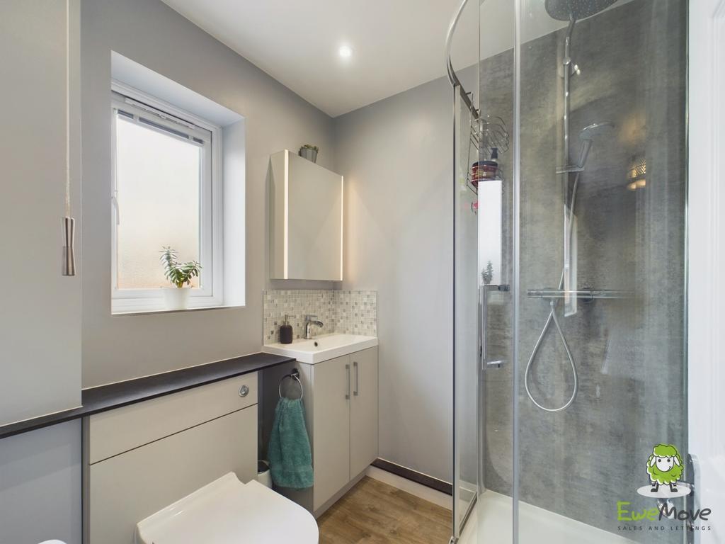 Ensuite