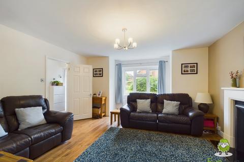 13 Gloucester Drive, Basingstoke, RG22 4PH