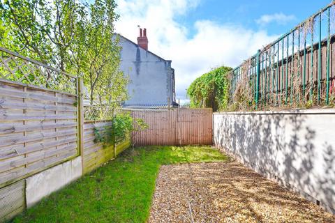 3 bedroom semi-detached house to rent, Warminster Road, St Werburghs