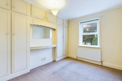 51 Ashfurlong Road, Dore, Sheffield, S17 3NL