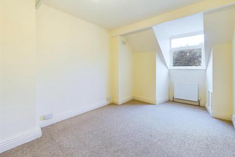 51 Ashfurlong Road, Dore, Sheffield, S17 3NL