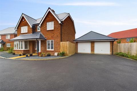 4 bedroom detached house for sale, Strawberry Fields, Hempsted, Gloucester, Gloucestershire, GL2