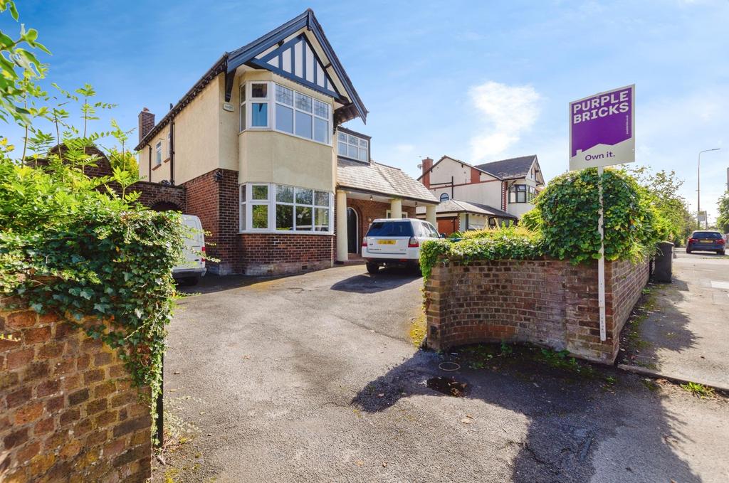 Wigan Lane, Wigan, WN1 4 bed detached house for sale £550,000