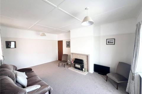 2 bedroom bungalow for sale, York Avenue, East Cowes, Isle of Wight