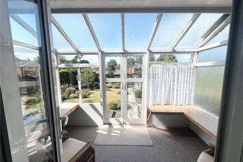 2 bedroom bungalow for sale, York Avenue, East Cowes, Isle of Wight