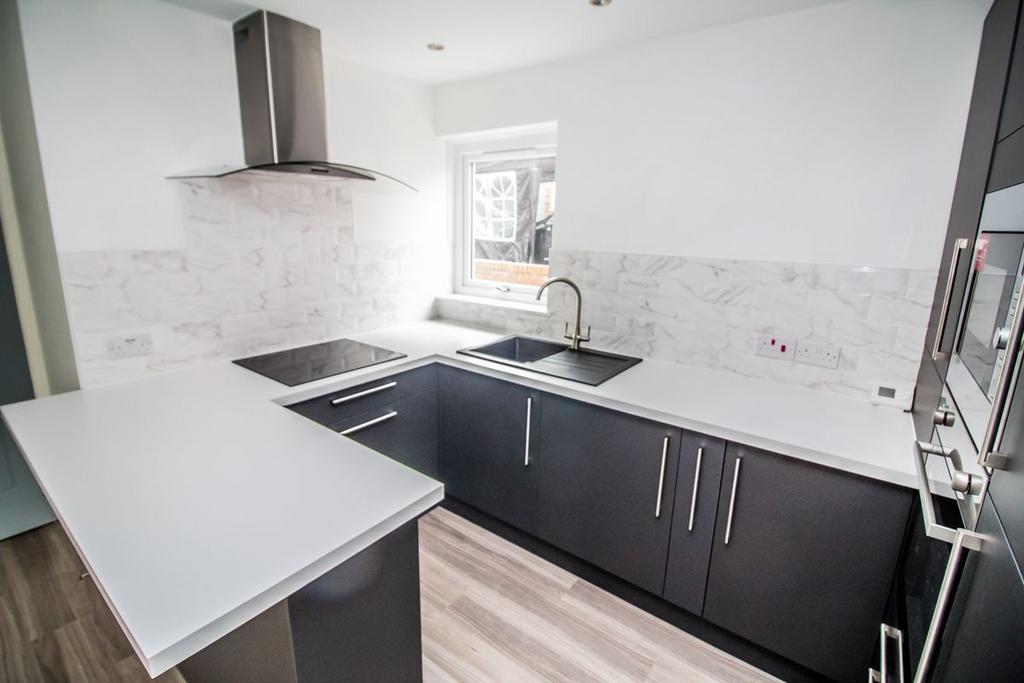 Kitchen Pic 3.
