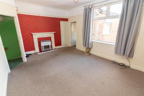 5 bedroom maisonette for sale, Watt Street, Gateshead NE8