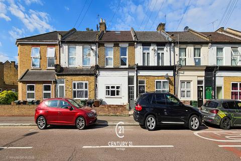 2 bedroom flat for sale, Francis Road, London E10 6PP