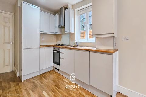 2 bedroom flat for sale, Francis Road, London E10 6PP