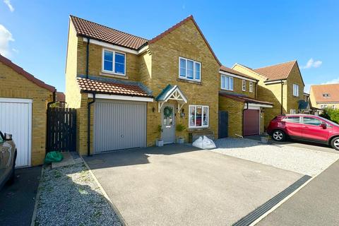 4 bedroom detached house for sale, Ashcourt Drive, Hornsea