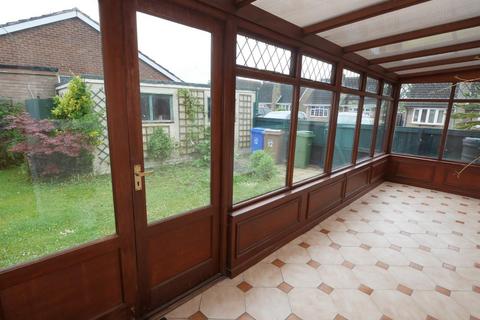 3 bedroom detached bungalow to rent, Willow Garth Eastrington