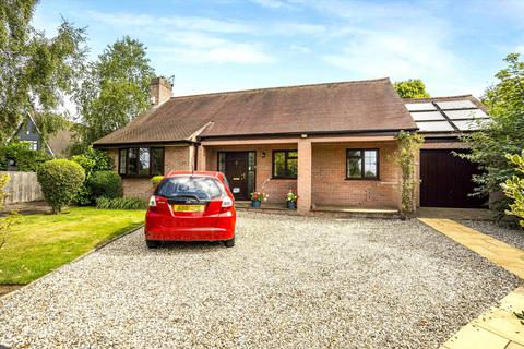 3 bedroom bungalow for sale, Meadow Lane, Iffley Village, Oxford, OX4