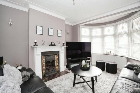 3 bedroom terraced house for sale, Tylehurst Gardens, ILFORD, IG1