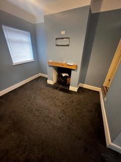 3 bedroom terraced house to rent, Werrington road, Stoke-on-Trent ST2 9AB