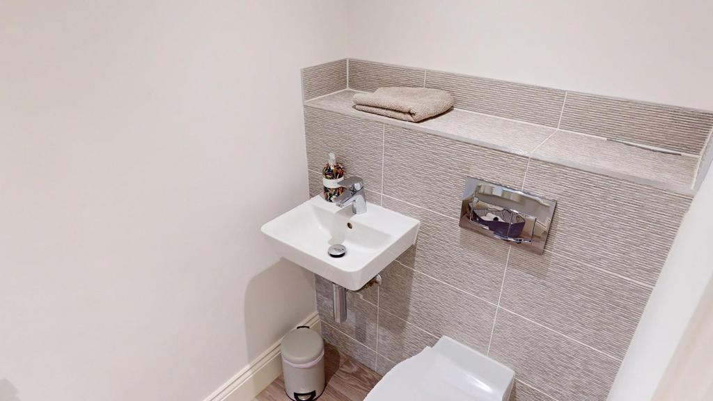 8-St-Stephens-Pl-04152024 211547.jpg