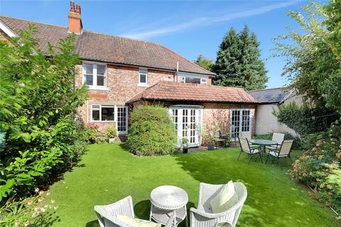 2b Marton Moor Road, Nunthorpe, Middlesbrough, TS7 0BH