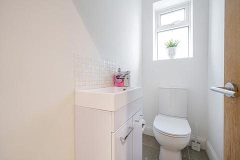 221 Orchard Way, Beckenham, BR3 3EL