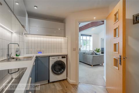 37 Whitehead Close, Greenfield, Oldham, OL3 7PP