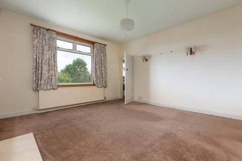 2 bedroom detached bungalow for sale, The Quadrant, Clarkston