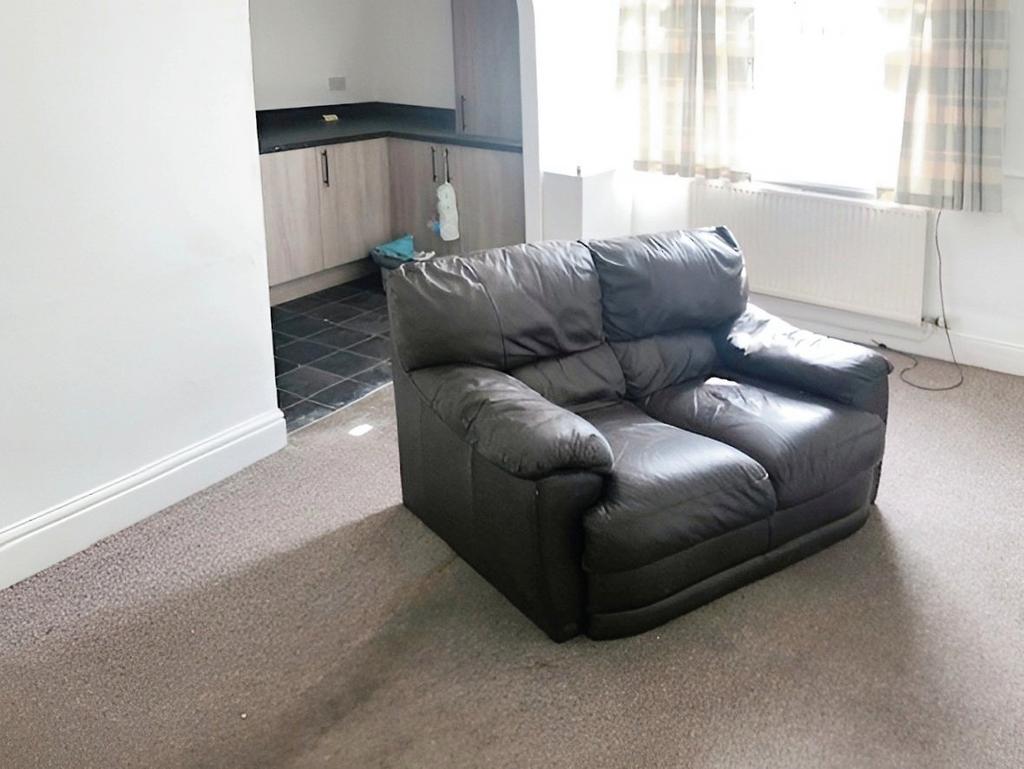 Manchester Road, Kearsley, Bolton, BL4 2 bed flat to rent £800 pcm (£