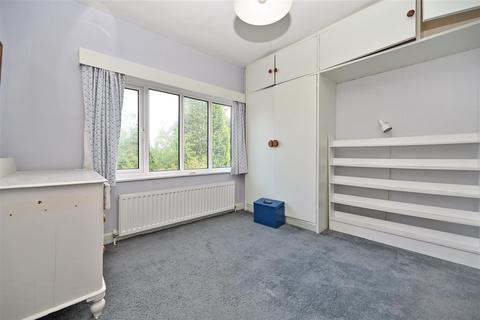 74 Westgate, Guiseley, Leeds, LS20 8HJ