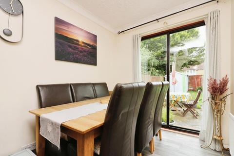 3 bedroom end of terrace house for sale, Duncan Close, Welwyn Garden City, Herts, AL7