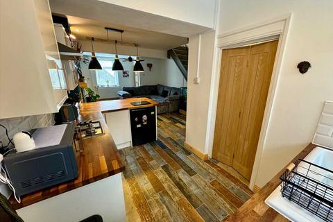 4 Gilfach Road, Tonypandy, CF40 1BP