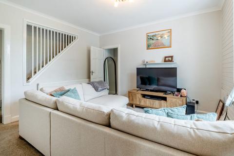 111 Carmunnock Road, Glasgow, G44 4UL