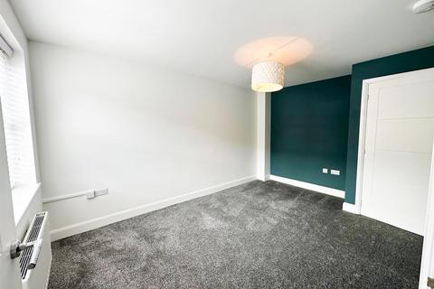 8 Baldwin Road, Eastburn, Keighley, BD20 8AF