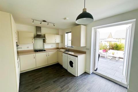 8 Baldwin Road, Eastburn, Keighley, BD20 8AF