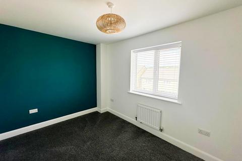 8 Baldwin Road, Eastburn, Keighley, BD20 8AF