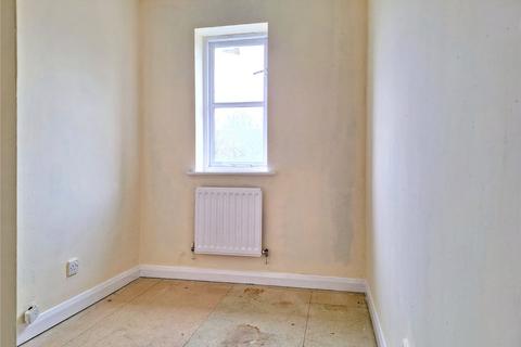 8 Leywell Drive, Oldham, OL1 4QA