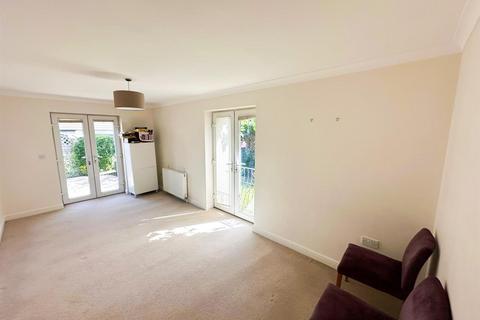 27 Ash Grove, Sutton In Craven, Keighley, BD20 7QJ