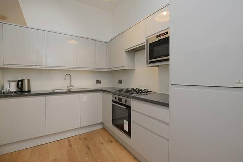 2 bedroom flat for sale, 2/10 Lochrin Place, Tollcross, Edinburgh, EH3 9QY