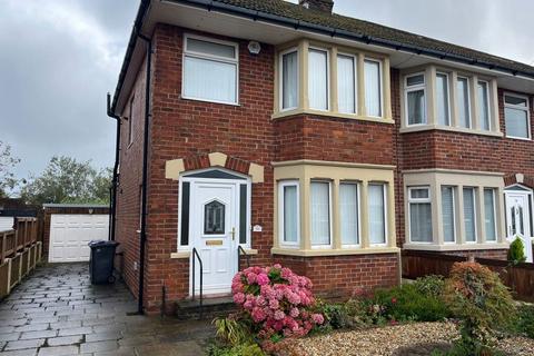 3 bedroom semi-detached house to rent, Roylen Avenue, Lancashire