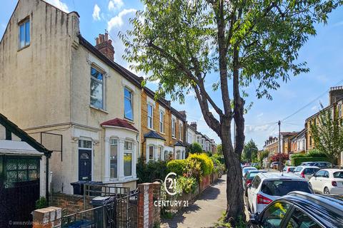 2 bedroom flat for sale, Stanley Road, London E18 2NR